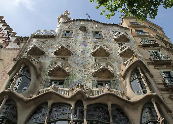Girona - Modernist Apartments Next To Paseo De Gracia